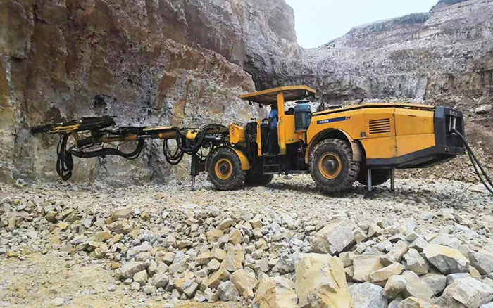 “化水為電”，徐工鑿巖臺車提速水電站擴機工程